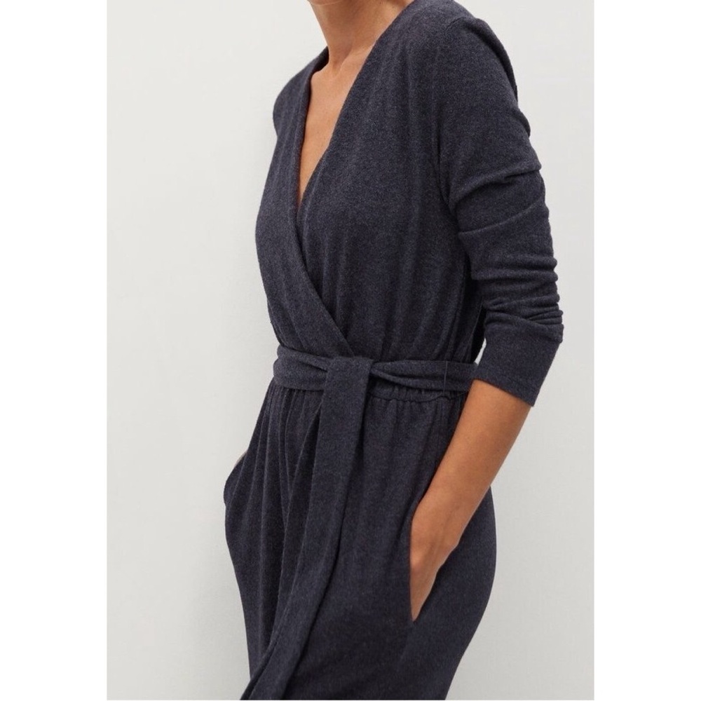 BNWT Mango Long Sleeve V-neck Wide Leg Jumpsuit - Size Medium - Picture 6 of 17